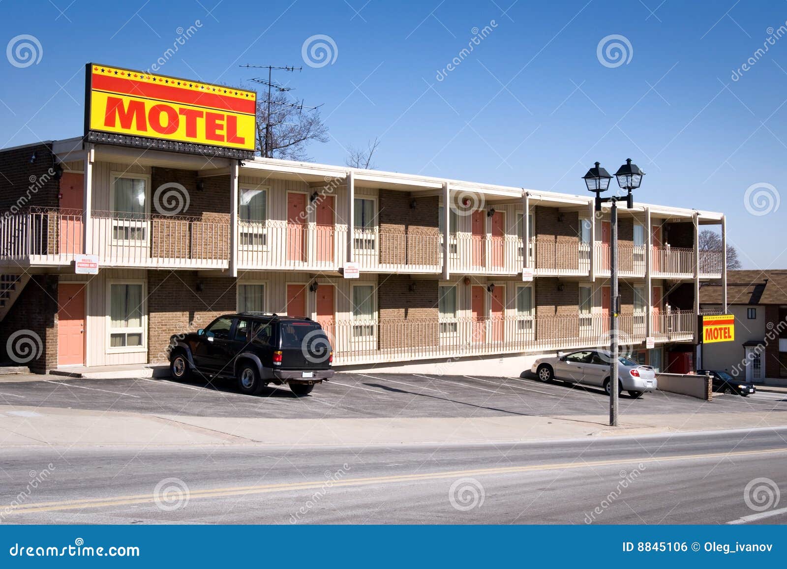 Travel to Canada with hotel facilities